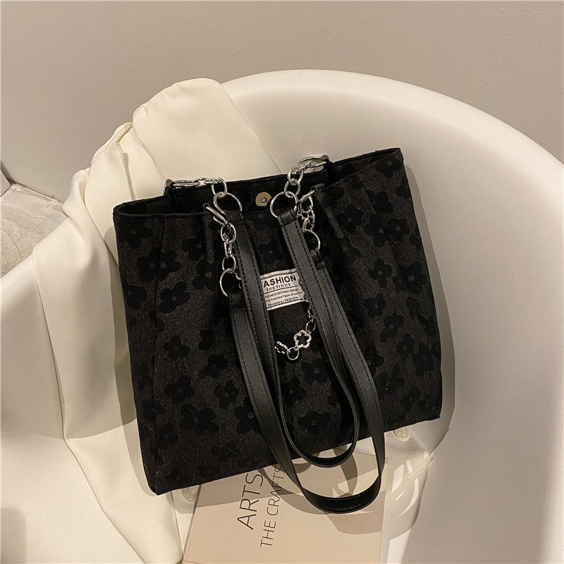 High sense canvas bag female 2022 new fashionable versatile large capacity western fashion single-shoulder tote bag