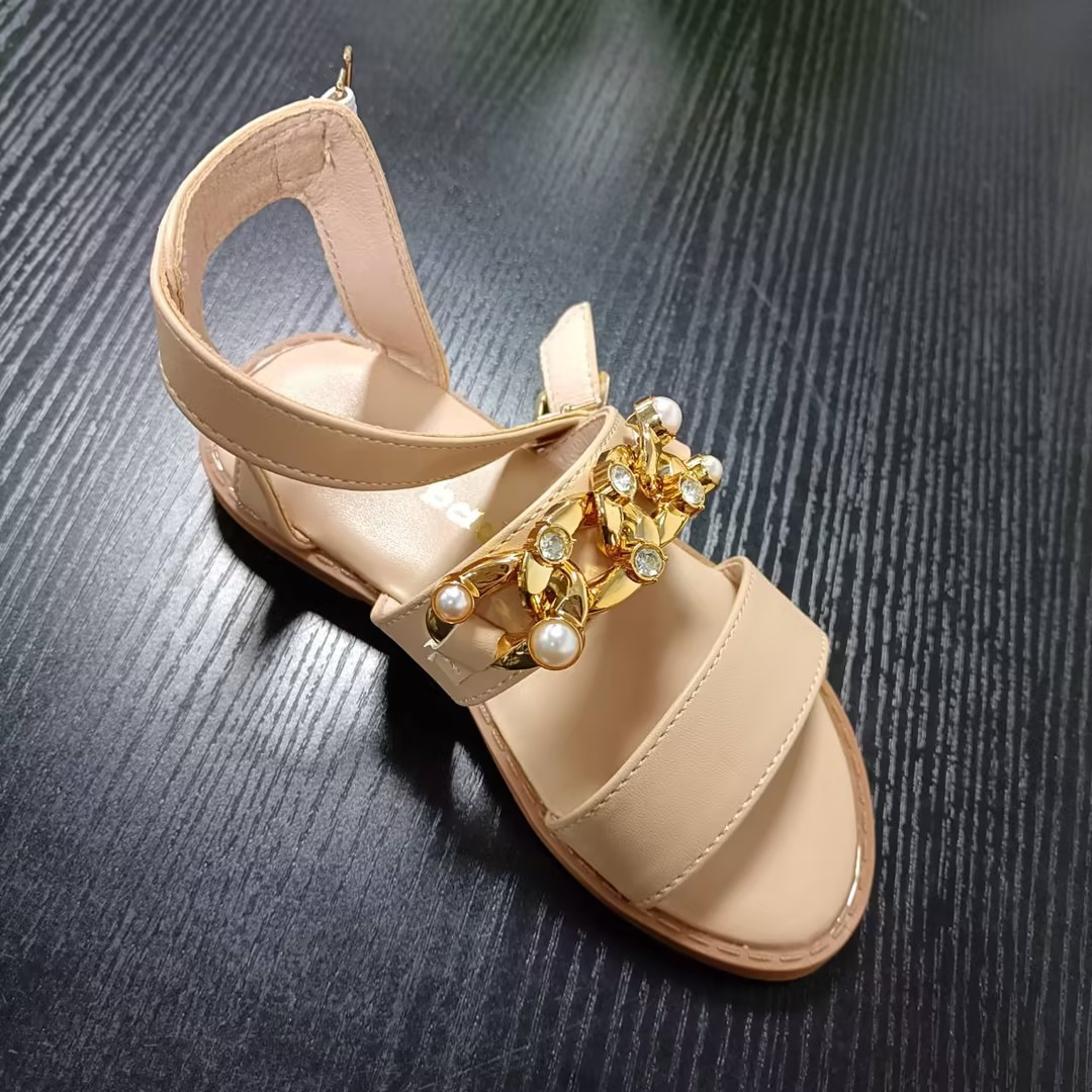 AK - 75 Children's Summer New Versatile Chain Rhinestones Sandals Flat Bottom Soft Sole SandalsApricot