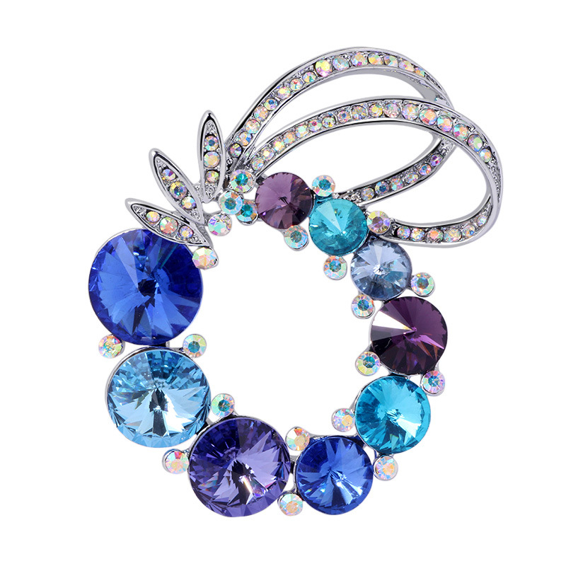 T015 jade rabbit corsage crystal brooch lapel pins for women and men