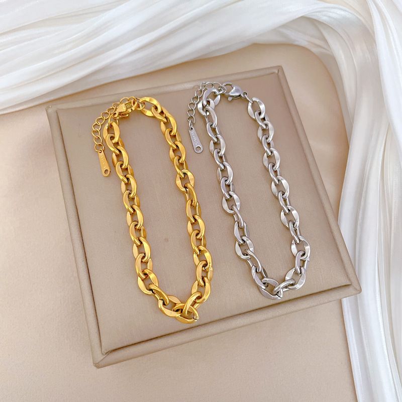 Gold & Silver Plated Whole Titanium Steel Chunky Oval Paperclip Link Chain Bracelet For Women Men, Minimalist Hip Hop Street Dainty Adjustable Extension Wrist Chain, Ins Viral Versatile Daily Street Dating Fashion Unisex Hand Jewelry, Anti-Tarnish Waterproof Sweat Resistant Skin Friendly

