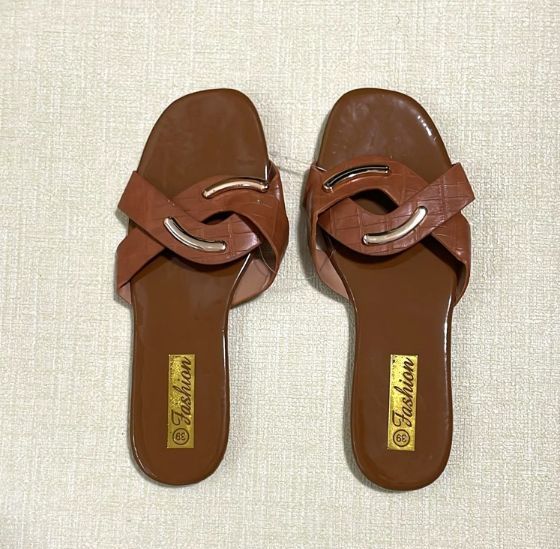Women's Slippers Open Toe Casual Flat Sandals Beach Flip Flops  Sizeiable Summer Slippers
DEEP BROWN,SIZE (37)