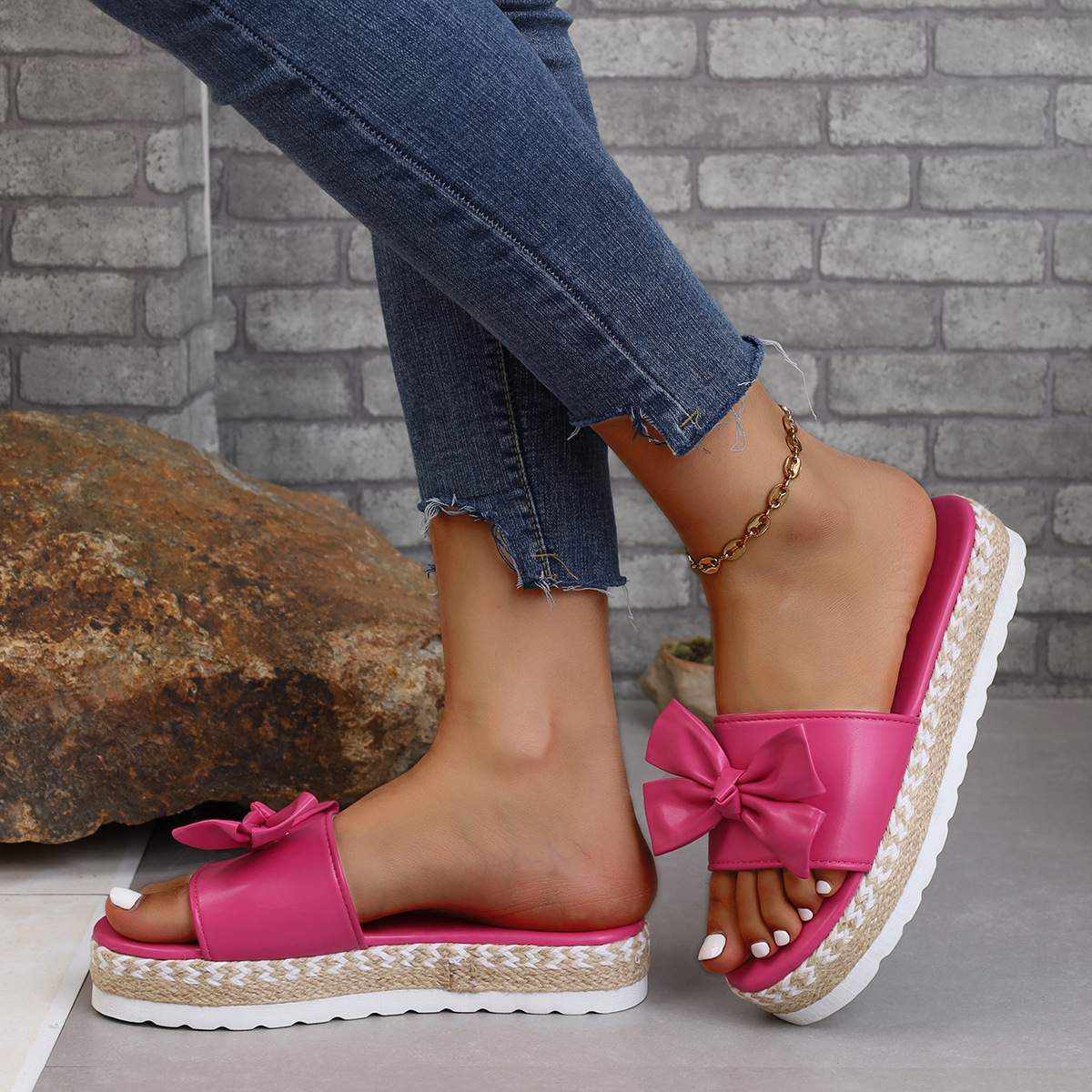 C32 Women's Spring and Summer New Fashion Solid Color Platform Slippers Comfortable Beach Slippers