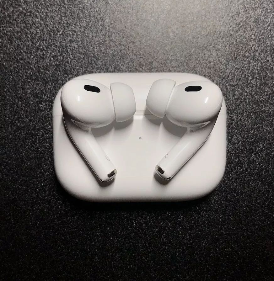 Apple AirPods (2nd Generation) Wireless Earbuds with USB-C Charging, Up to 2x Active Noise Cancelling Bluetooth Headphones, Transparency Mode, Adaptive Audio, Personalized Spatial Audio (Used)White
