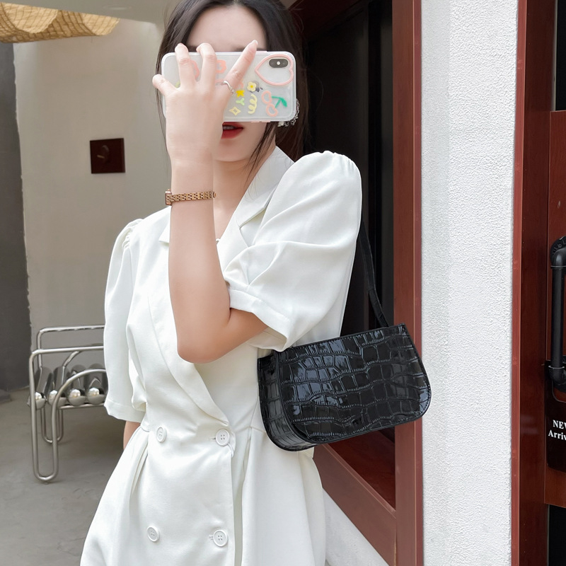 77693-QP Retro Classic Clutch Shoulder Tote HandBag with Zipper Closure for Women Stone Pattern Underarm Bag