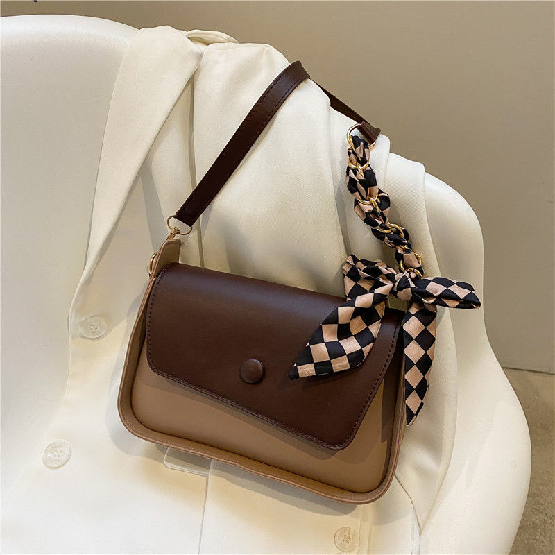 French boutique armpit bag woman 2022 new fashion color chain silk scarf small square bag versatile cross-body bag