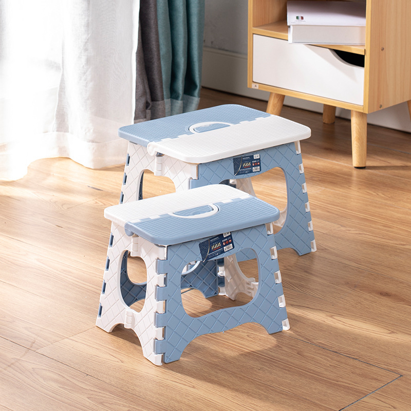 Folding Step Stool for Adults and Kids Holds Up to 300 lbs ,Non-Slip Folding Stools with Portable Handle, Compact Plastic Foldable Step Stool for Bathroom,Bedroom, Kitchen