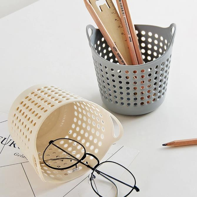 Mini desktop storage basket creative plastic office stationery sundries storage basket hollow storage small basket fashion