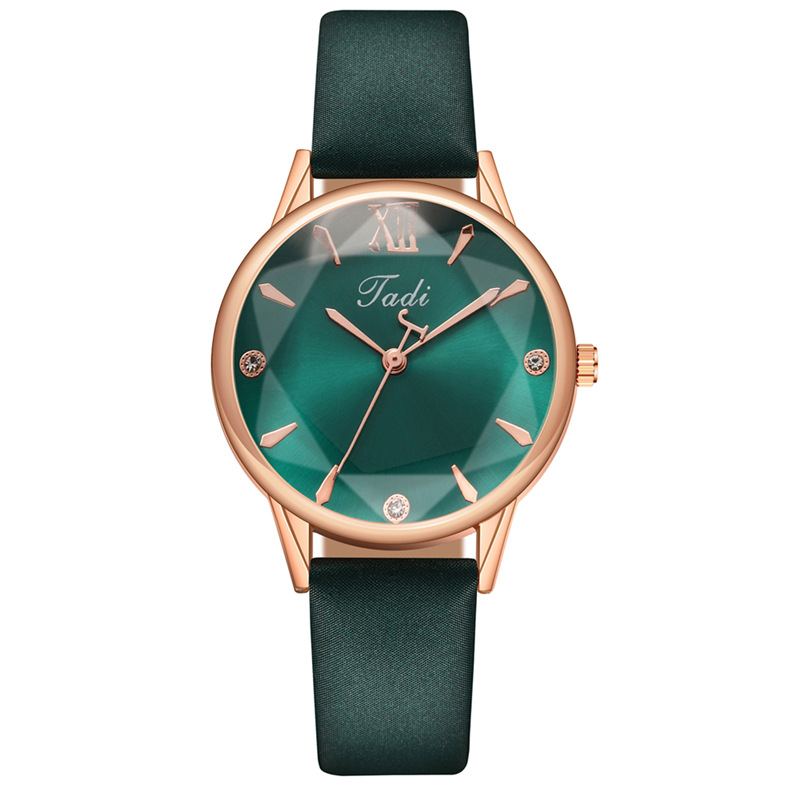 PD1016 Fashion Women Rhinestone Decor Scale Wrist Watch Quartz Belt Strap Ladies Watches
