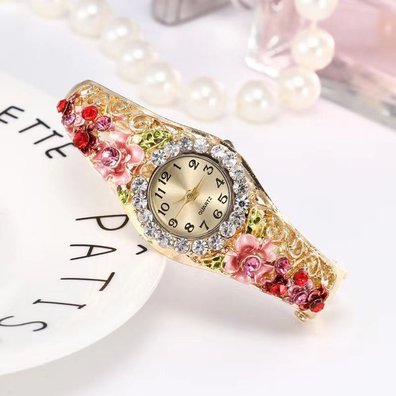 Vintage Floral Enamel Bangle Quartz Watch, Gold-Tone Crystal-Embellished Women's Wristwatch, 3D Flower Design Fashion Jewelry for Daily & Special Occasions
