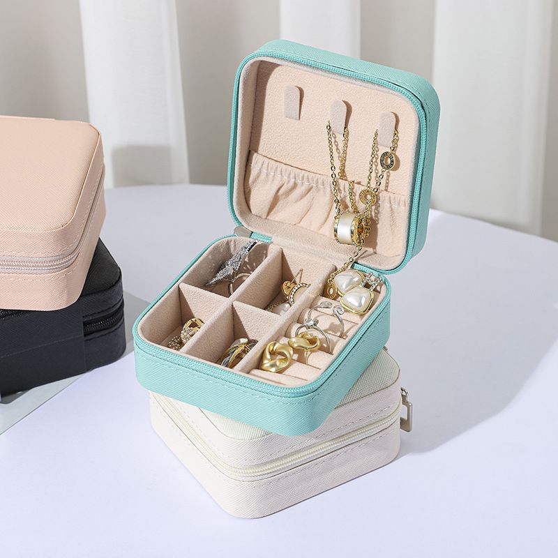 CD001 Women Girls Earrings Ear Stud Box Organizer Jewelry Storage Case Pu Leather Small Travel Jewelry Boxes