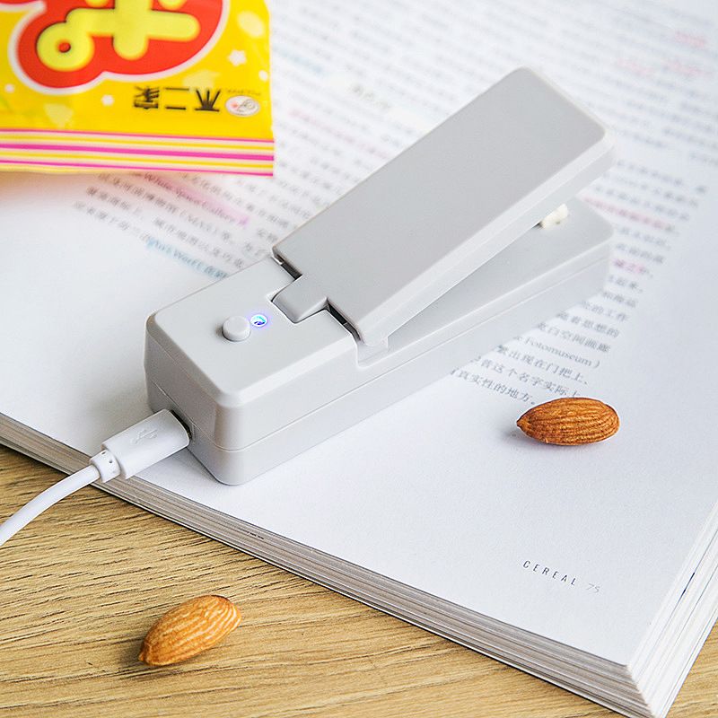 Home Mini Portable Sealing Machine Dual Use Plastic Bag Hot Sealing Machine USB Charging Hand Press Snack Bag Sealer