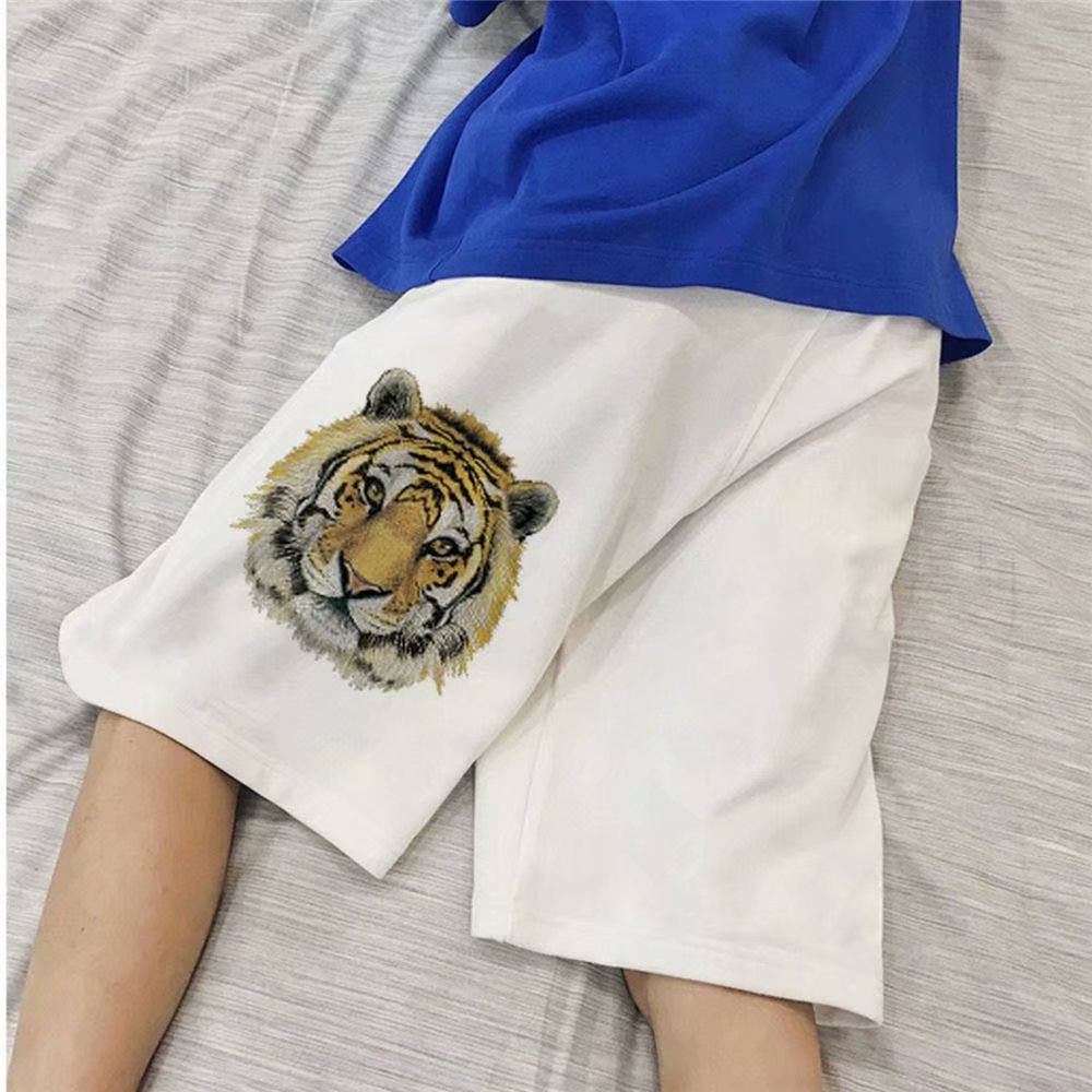 5562 Men's Cotton Blend Cartoon Prints Shorts Casual Elastic Waist Drawstring Lightweight Summer Beach Shorts