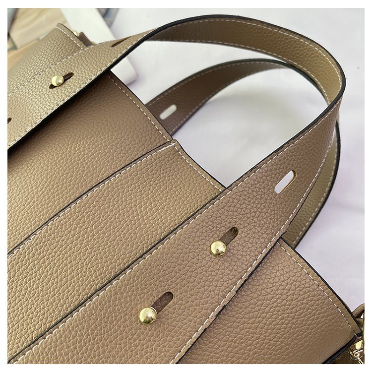 Miss DG 2025 new fashion texture bag casual trend large capacity shopping bag handbag