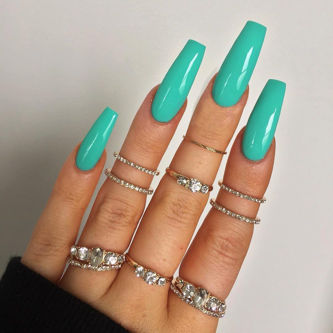 JP864 24 Pcs Glossy Press on Nails, Super Long Coffin Fake Nails, Full Cover Artificial False Nails for Women and Girls
