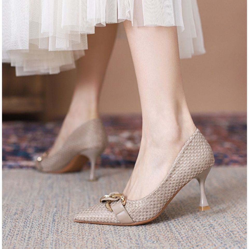 New Women's Single Shoes,High Heels,with Metal Chain, Niche and Versatile, Shallow Mouth, Stiletto Heel, Pointed Toe. Pointed Toe and Versatile Single Shoes for All Seasons with Stiletto Heel and Breathable Soft Leather for Professionals.Size 37-41.