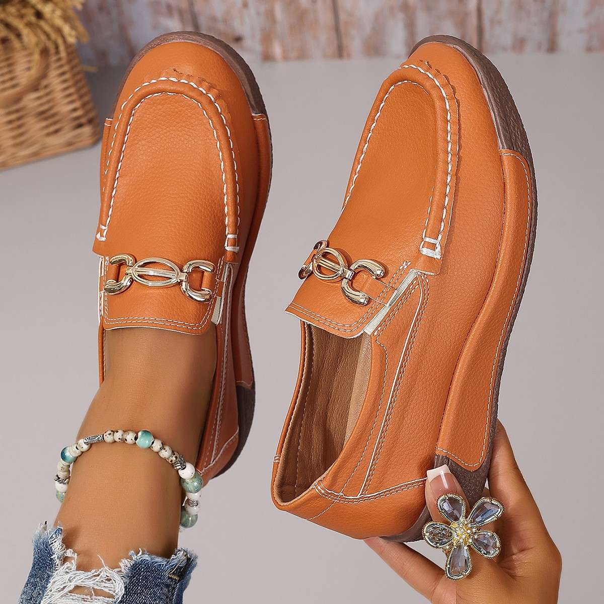 Large size women's single shoes 2024 summer new Europe and the United States cross-border flat round head metal buckle decorative women's single shoes4