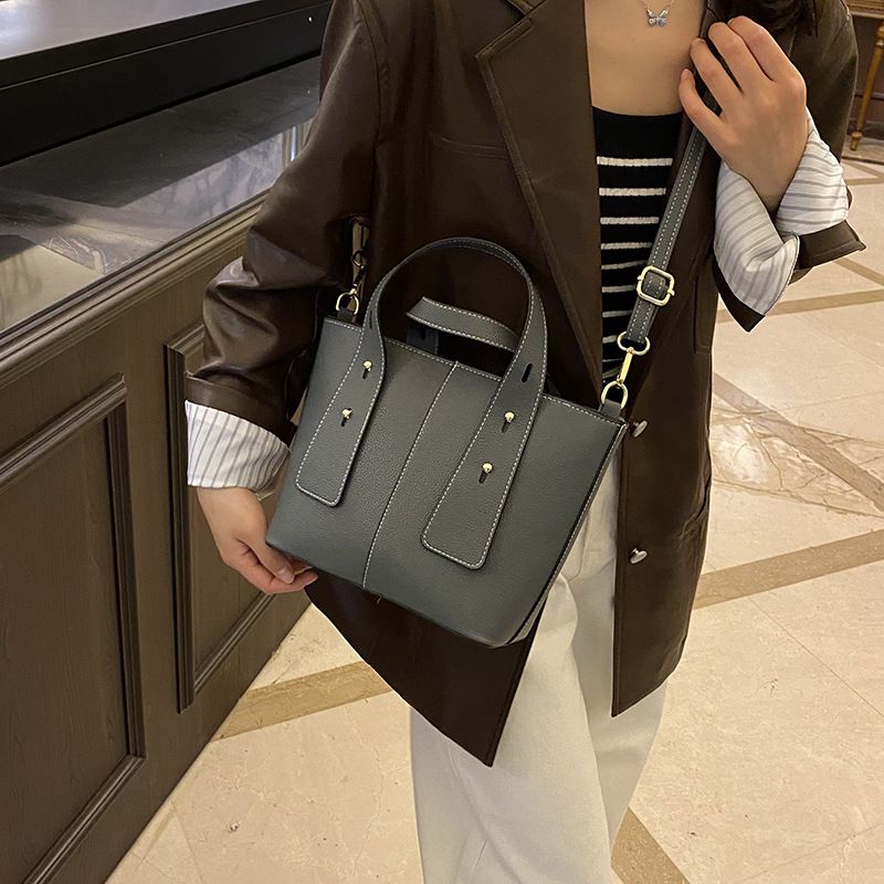 Miss DG 2025 new fashion texture bag casual trend large capacity shopping bag handbag