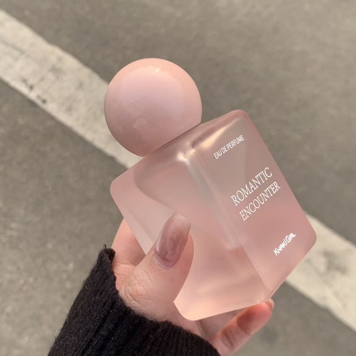 High-end cool fragrance that is welded to the body! Romantic encounter perfume with long-lasting fragrance, high-end, natural and fresh fragrance