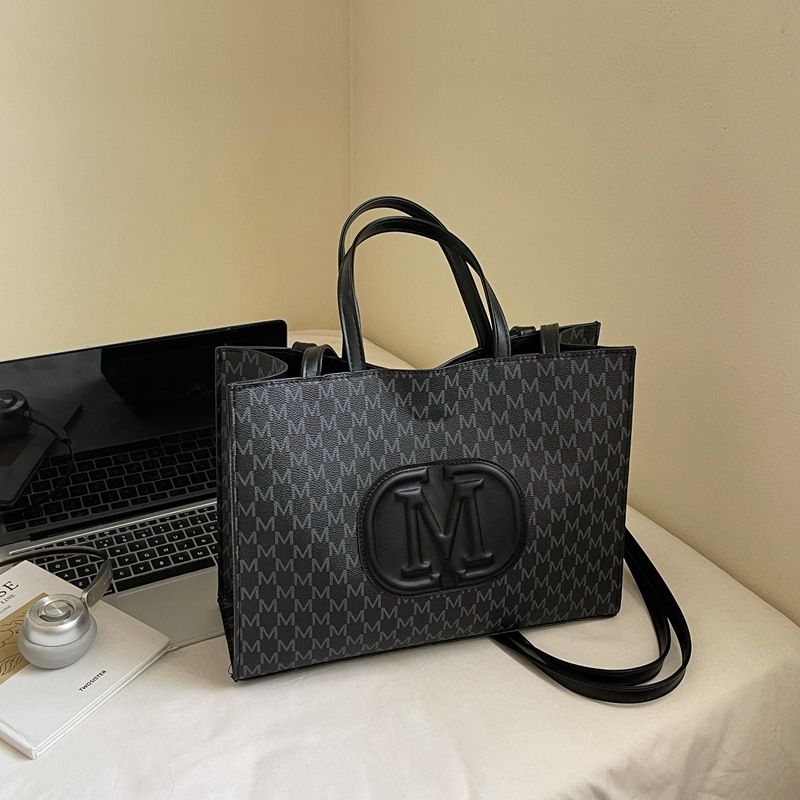 Women Trendy Large‑Capacity Commuter Tote Bag, Fashion Underarm Shoulder & Handbag, Spacious Daily Ladies Work Purse
