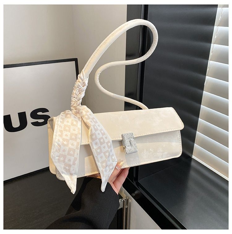 Textured Niche Design Underarm Baguette Bag New Fashion Silk Scarf Handheld Small Square Shoulder Bag for Women
