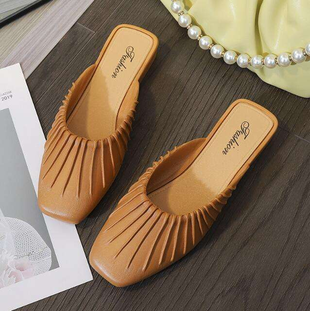 0068 Woman's Breathable casual Leather Flats and Slip Ons Slippers