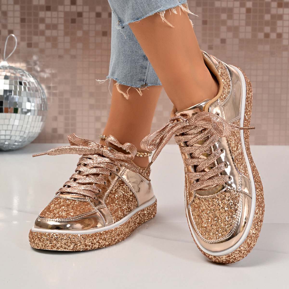 2025 Autumn New Style Sequined Lace-Up Platform Low-Top Shoes Women's Plus Size Fashion Casual Sneakers