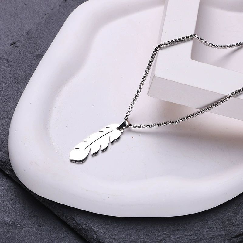 Feather titanium steel necklace, stainless steel feather pendant necklace CRRSHOP free shipping Square pearl chain 70cm