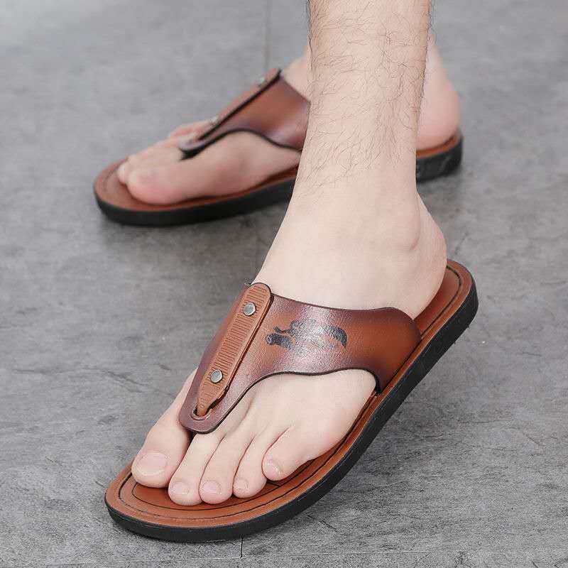 Men slippers Shoe Non-slip Pinch toe Leatherwear Comfortable and breathable Sandals Beach shoes