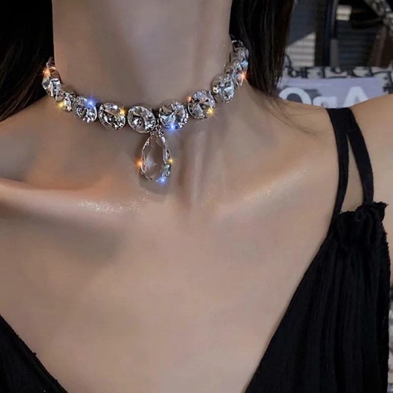 315 Sexy Super Flash Crystal Necklace Clavicle Chain Chocker Neck Jewelry Necklace Female