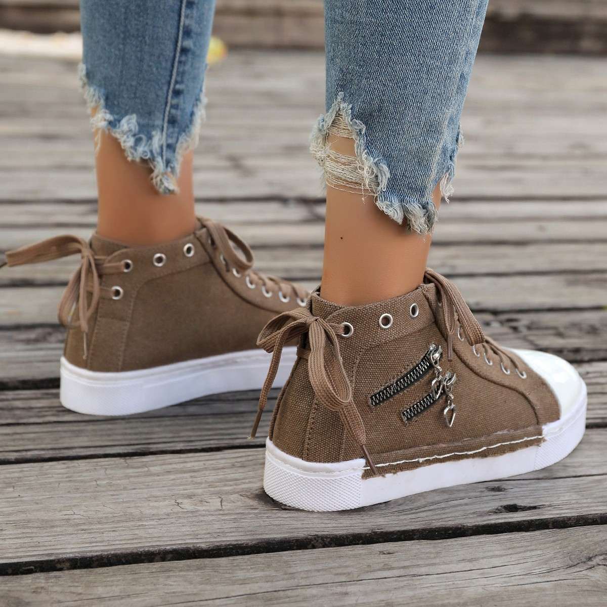 Cross-border trade large-size 2025 new style solid color high-top casual thick-soled versatile canvas shoes are in vogue