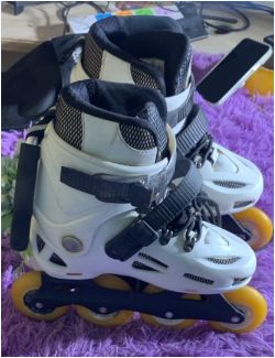 Adjustable Roller Skates 
