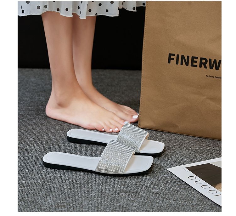 Square head flat flat comfortable slippers 2024 new women's drag outside to wear Europe and the United States large size leisure beach sandals 993