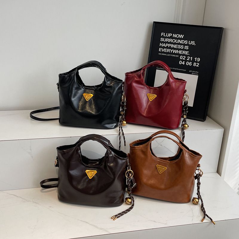 Women Simple Texture Handbag, Retro Versatile Large Capacity Commuter Shoulder Crossbody Handbag, Practical Daily Work Shopping Travel Ladies Purse
