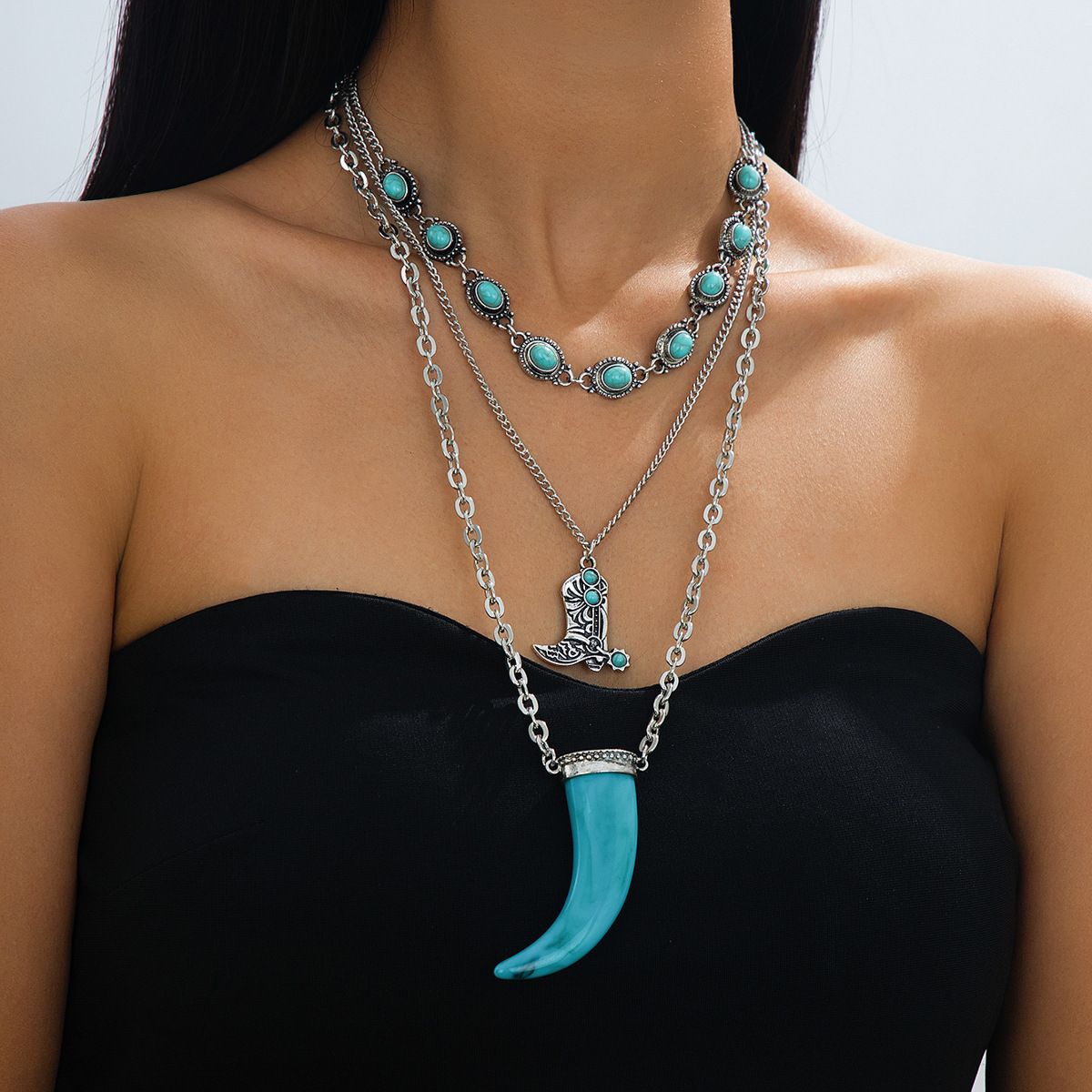 Western Style 3-Tier Layered Necklace with Faux Turquoise, Silver Tone, Horn Pendant & Flower Accent, Adjustable Bohemian Statement Choker for Women
