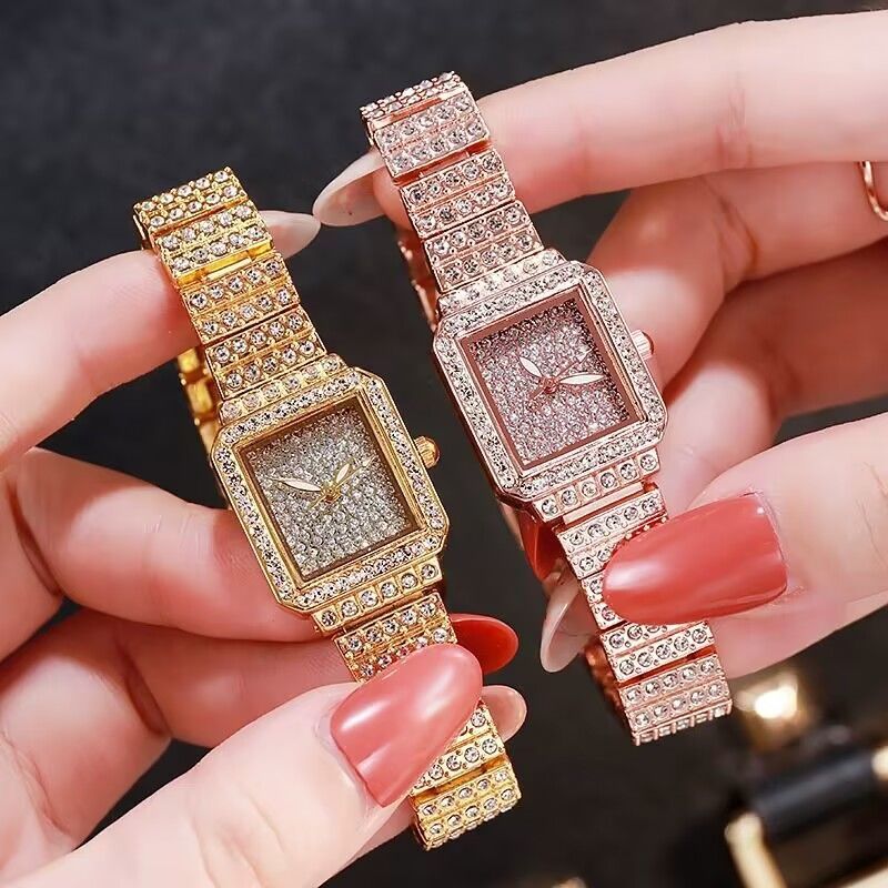 Diamond Watch Luxurious, Exquisite And Elegant Small Square Classic Casual Decoration Watch Set For Woman