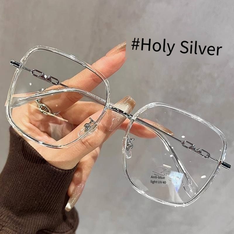 Fashionable ladies' polygonal large-frame eyeglass frames, with geometric polygonal large-frame design, suitable for shaping the facial contours of round faces and square faces.