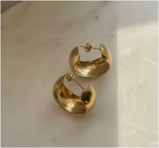 Eico The Latest European And American 18K Gold-Plated Smooth Semi-arc Women's Simple Earrings
