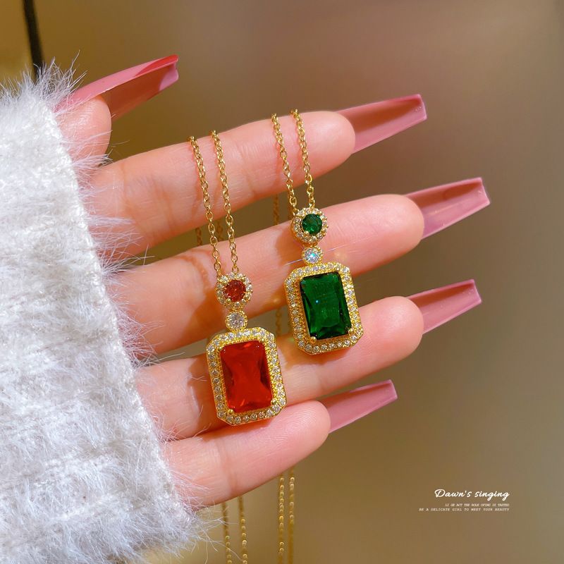 Luxury Square Colored Gem Pendant Necklace For Women, Micro Pave Surrounding Zircon Clavicle Chain, Ins Style Elegant Fashion Jewelry Gift For Party Dating Daily Wear

