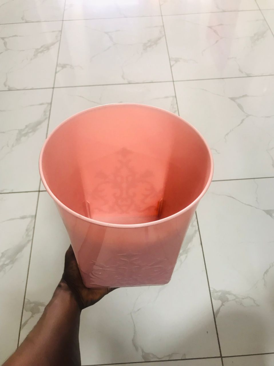 Round Disposable Plastic  Bin 7L