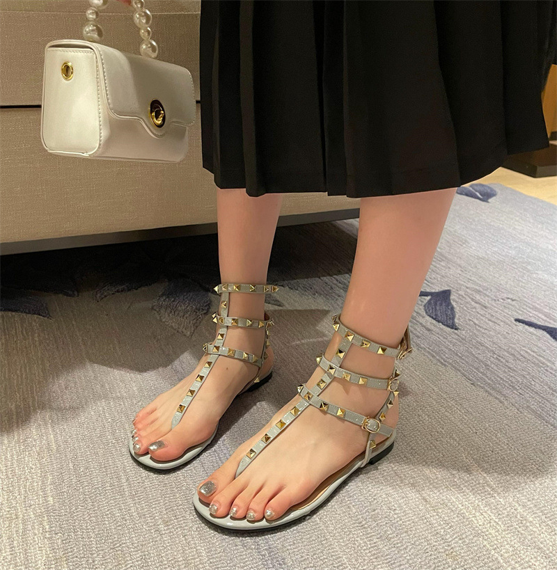 Women and Girls Square Nail One Line Buckle Strap Roman Flat Sandals Chuck Casual Kids Beach Shoes