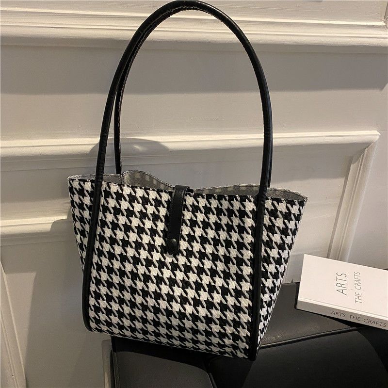 Autumn and winter large capacity bag for women 2021 new niche versatile bird Getot bag high sense commuter shoulder bag