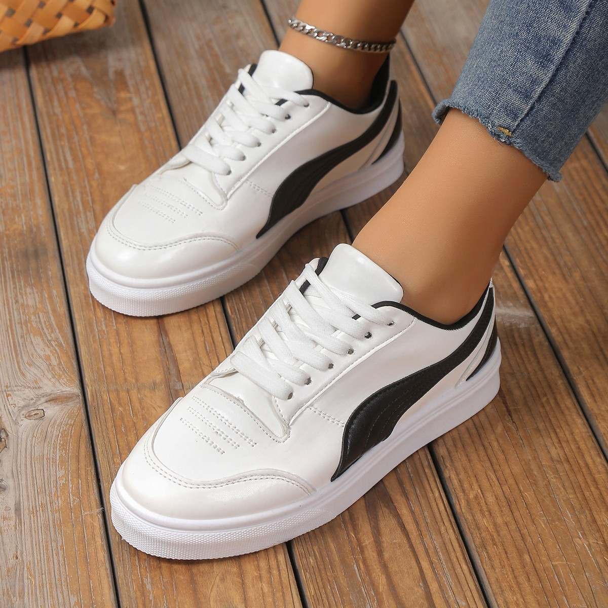 Spring new large size 36-43 women's shoes round head casual small white shoes board shoes 0501