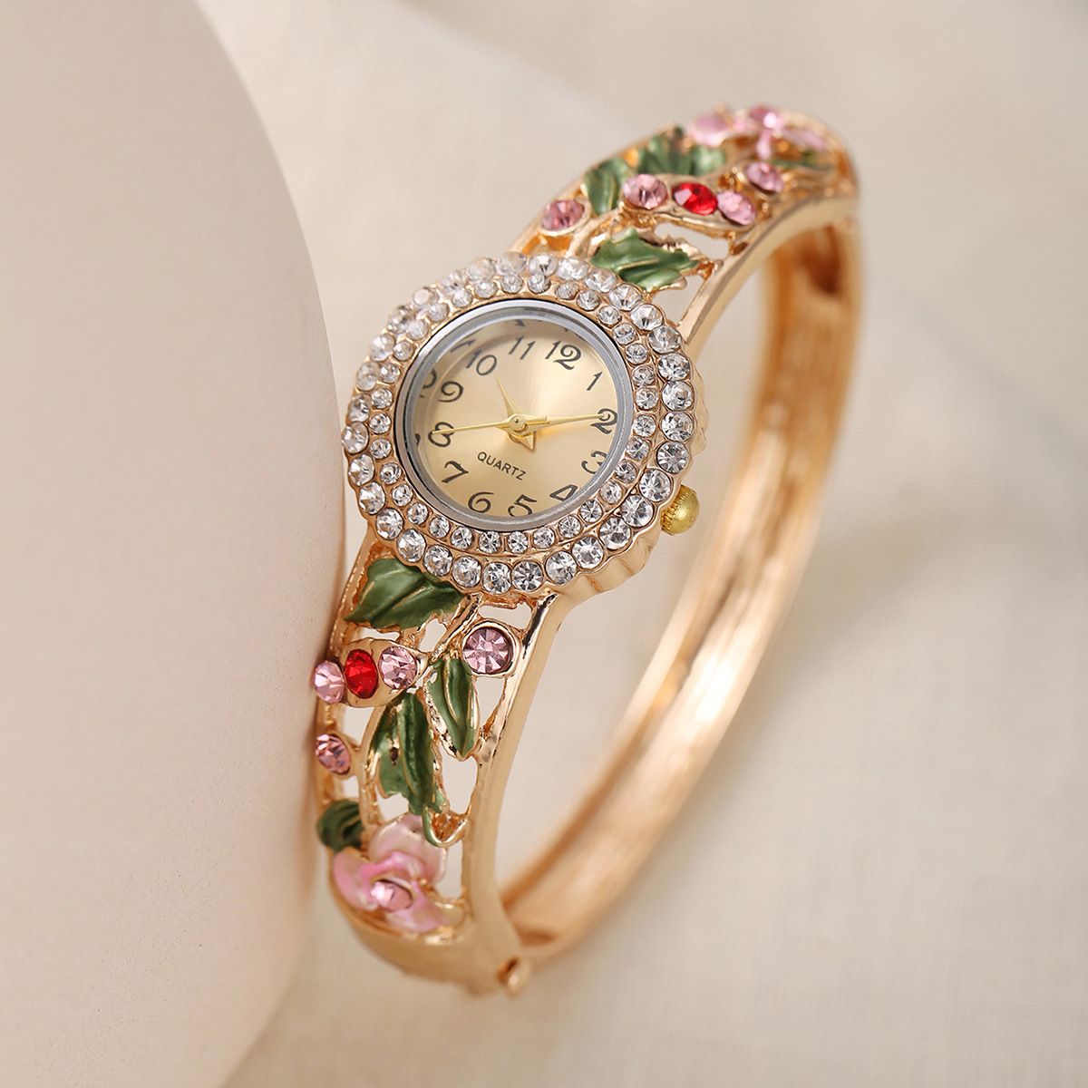 New Fashion Women Alloy Bangle Quartz Watch, Exquisite Floral‑Shaped Rhinestone Decoration, Elegant Bangle‑Style Wristwatch, Delicate Ornament for Daily Wear
