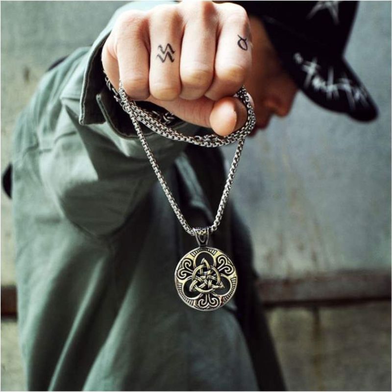 Men Necklace Irish concentric knot pendant necklace CRRSHOP pendant chain Hip hop 