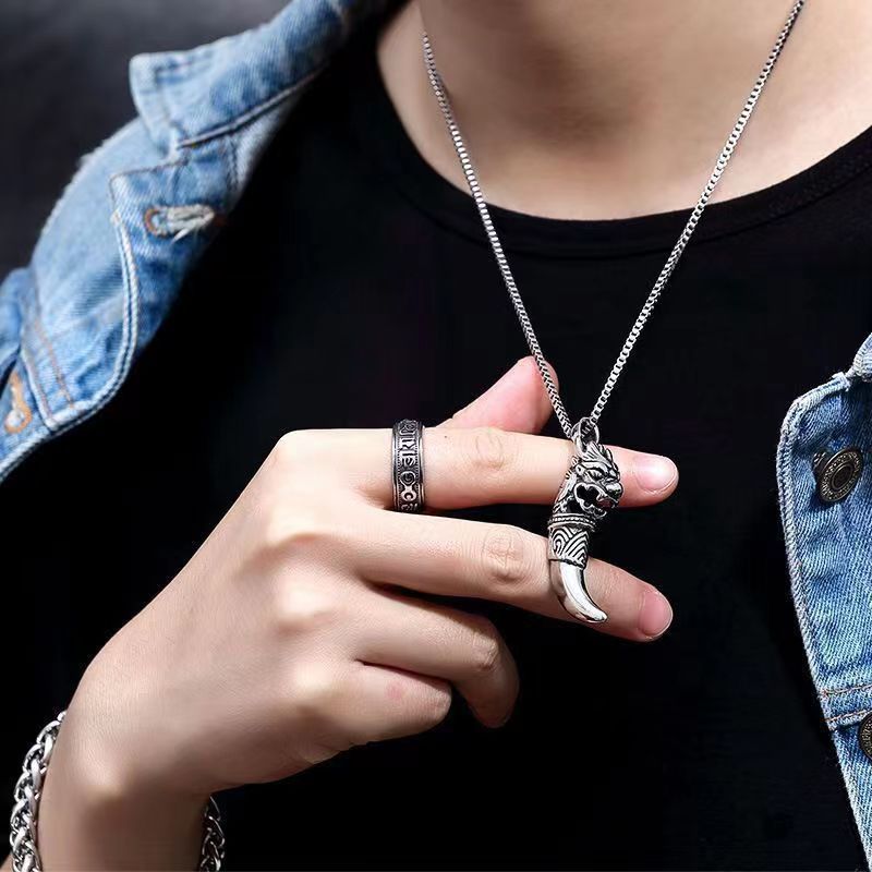 Hip hop necklace accessories Wolf Teeth Necklace Accessories CRRSHOP free shipping pendant chain 
