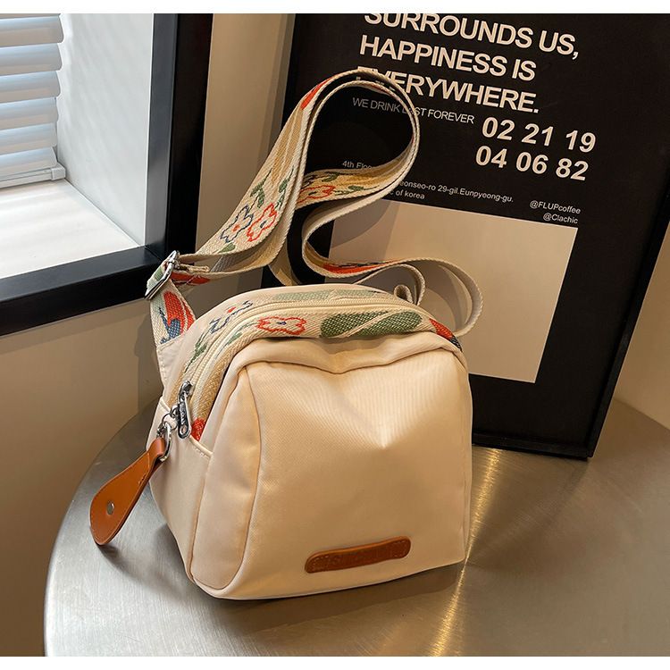 Canvas Single Shoulder Mini Bag Women Large Capacity Crossbody Bag Versatile Ladies Oxford Shell Bag

