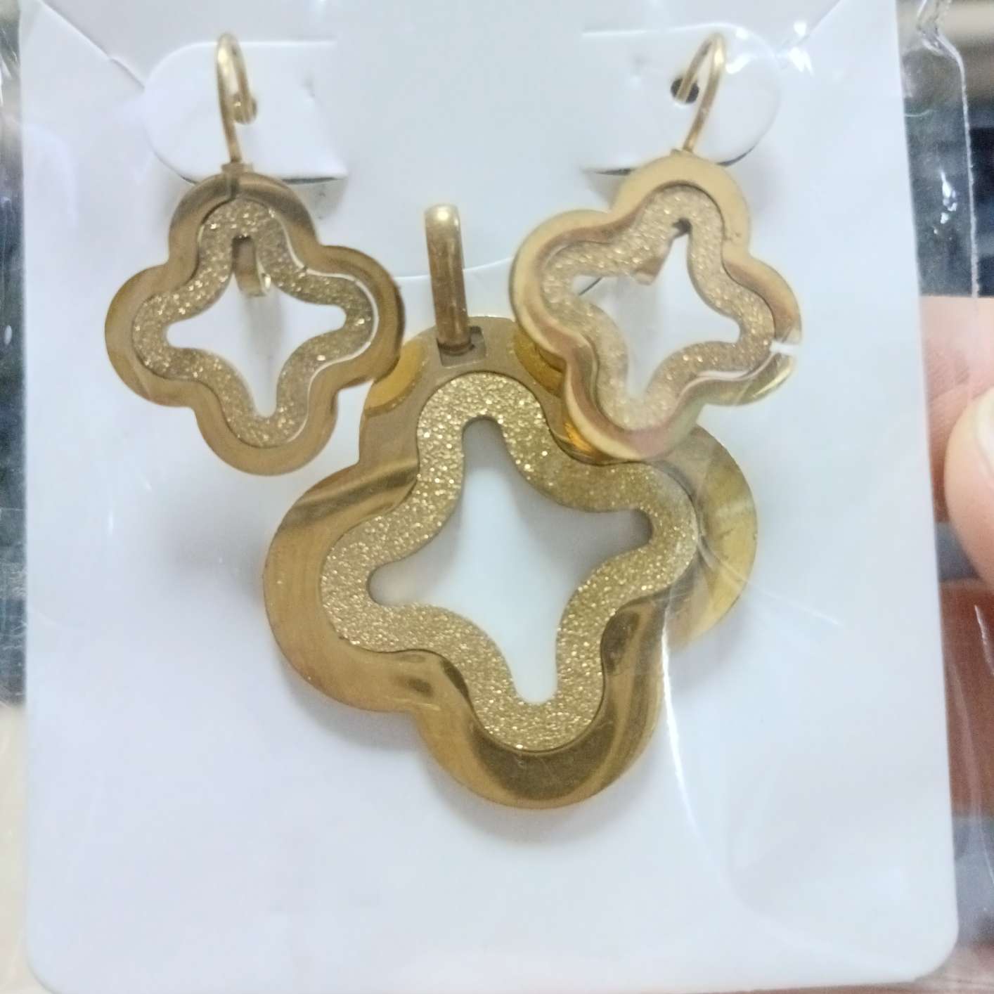 Women's New Niche Hollow Shape Earrings Pendant Temperament Elegant Pendant/Earrings Set