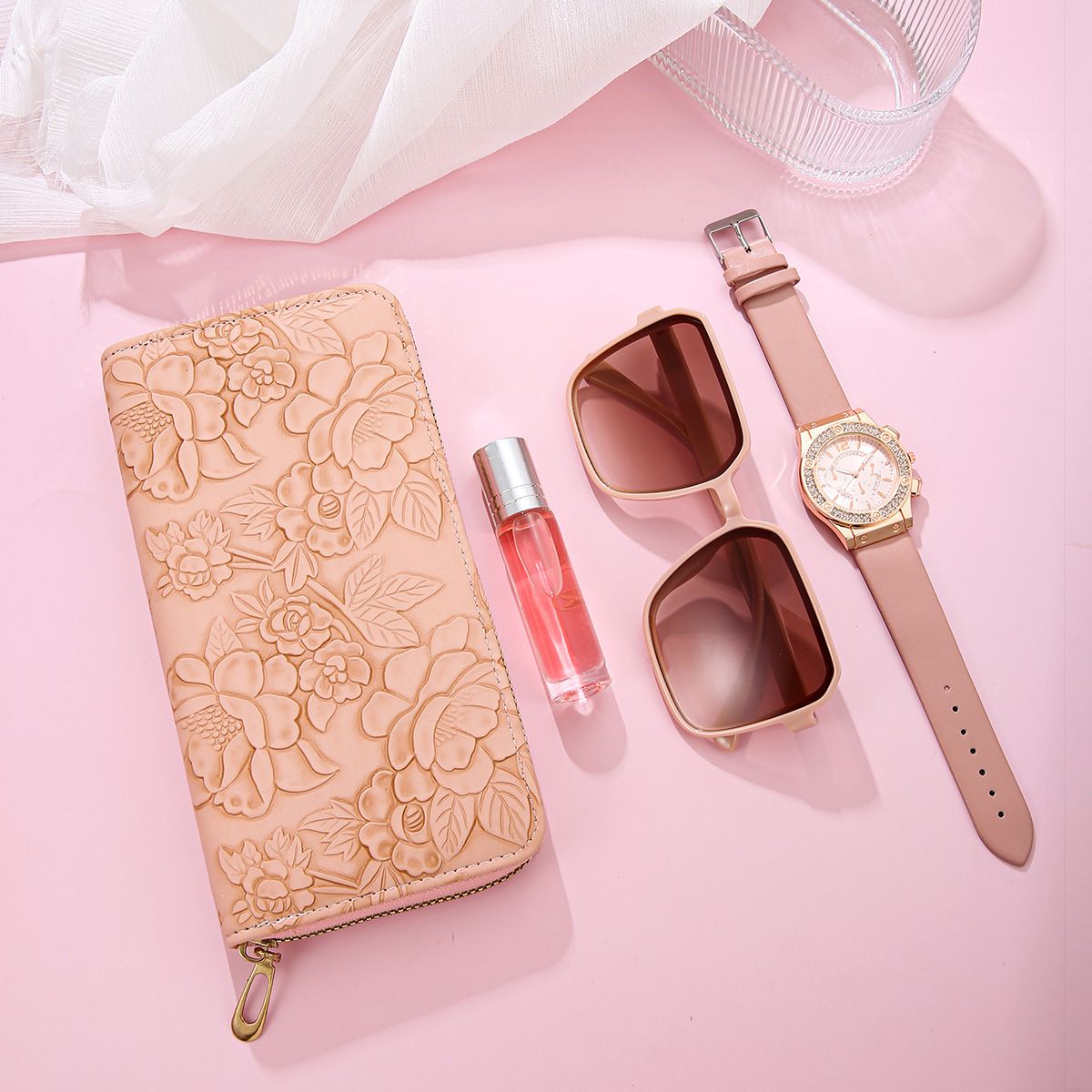 Casual Versatile Rhinestone Decor Women Quartz Watch 4-Piece Gift Set, Including Sunglasses, Perfume, Wallet and Wristwatch, Fashion Accessory Gift Box for Ladies