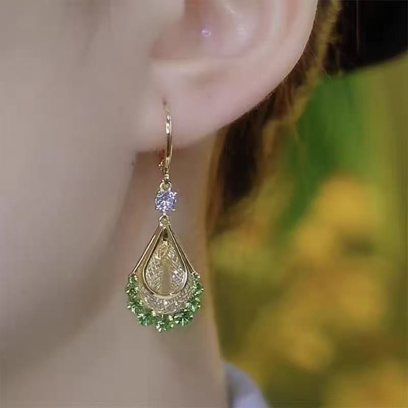 Long gold wire mesh water droplet earrings Light Luxury Premium Feel Earring 