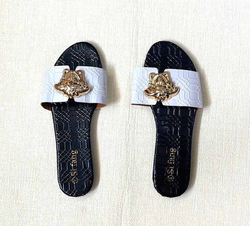 Women's luxury brand flat slip-on leather pattern design Versace crown slippers